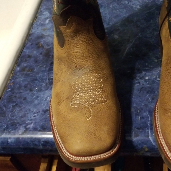 Leather cowboy boots - Picture 2 of 3